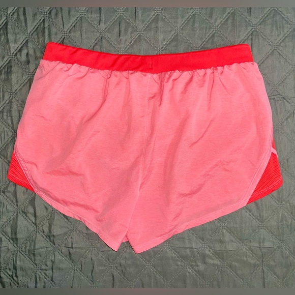 UNDER ARMOUR "HeatGear" Women's Shorts, Size Medium, 3 Pairs, NWOT - Picture 15 of 16